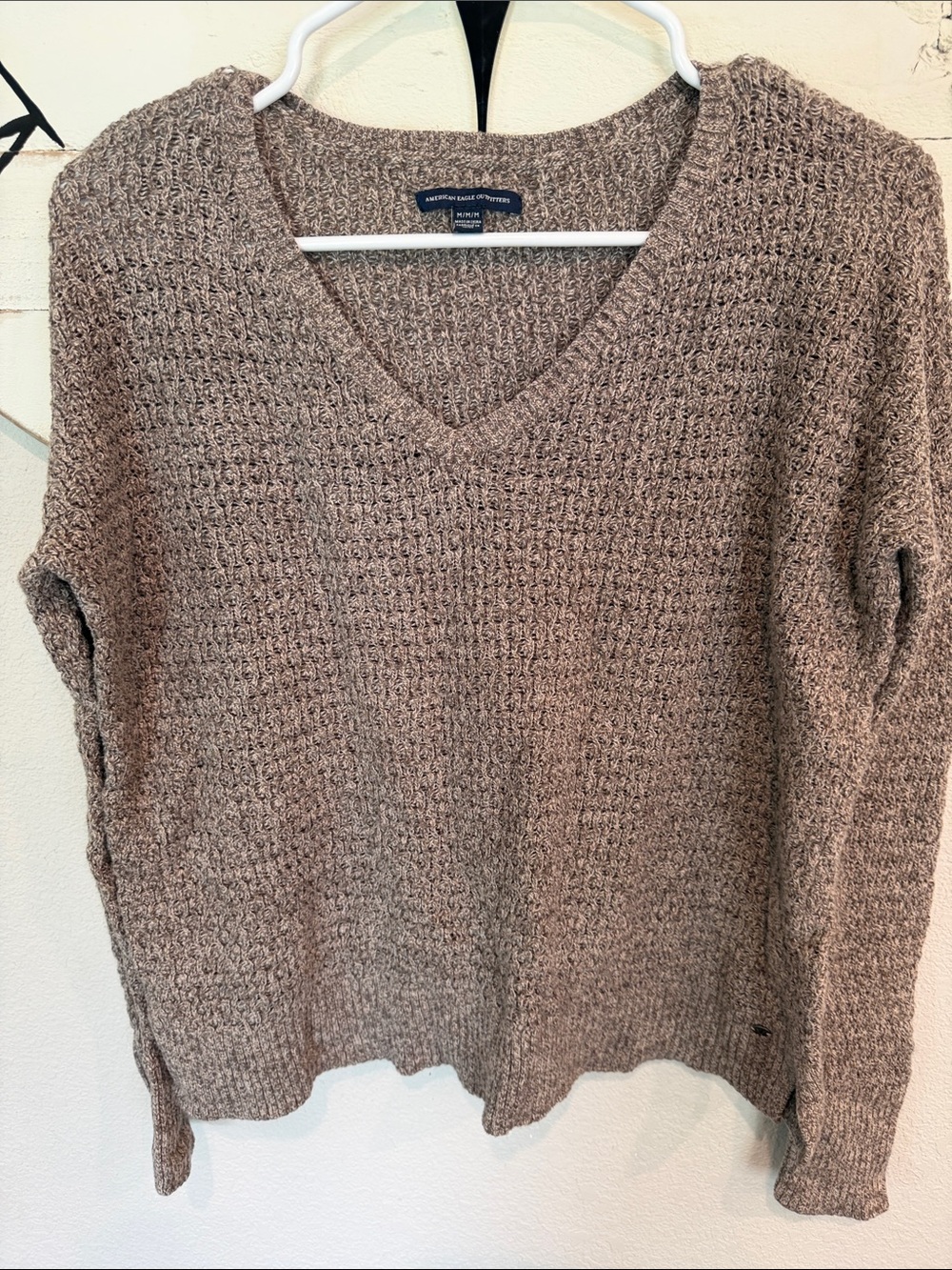 American Eagle Outfitters V-Neck Waffle Knit Sweater in Taupe
